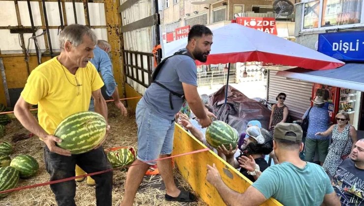 Maltepe’de Esnaf 25 Ton Karpuz Dağıttı